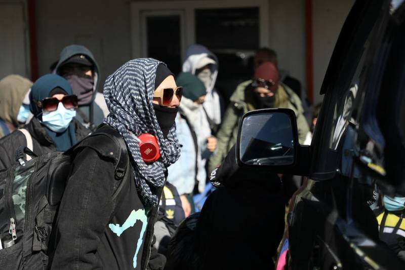 Australians related to alleged jihadists return to Syria camp after release