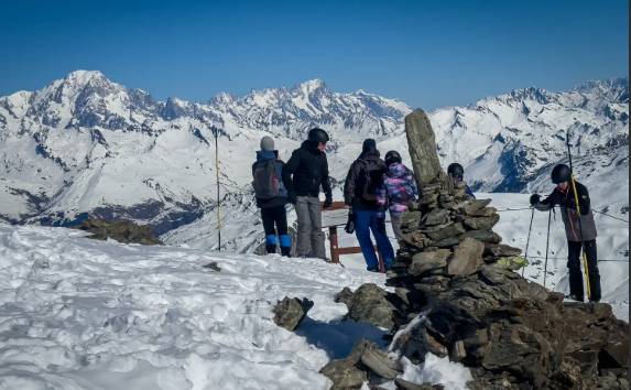 Two snowboarders dead after Austrian avalanche