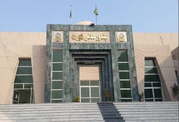 Peshawar High Court directs KP authorities to end road blockades