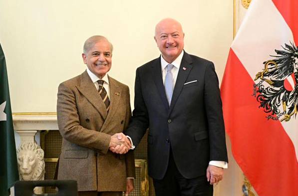 Austrian Chancellor praises PM Shehbaz’s command on German language