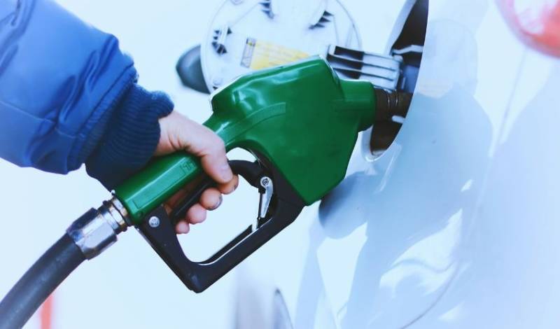 Rs100 per litre tax on petrol, Rs 94 on diesel: Ministry