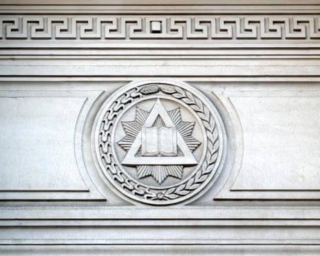 UK court throws out Freemasons challenge against London police