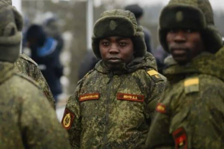 Four South Africans fighting with Russia return home: media