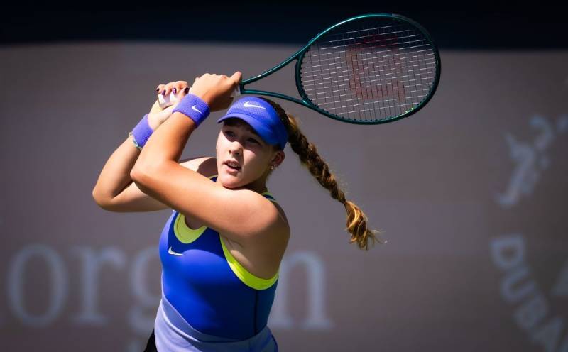Ansimova ends Andreeva Dubai defence in teary quarter-final