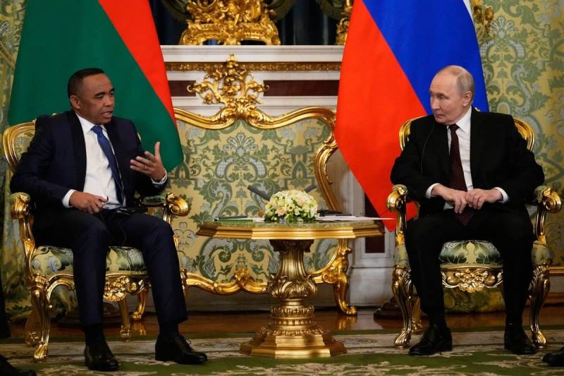Putin gives blessing to new Madagascar leader
