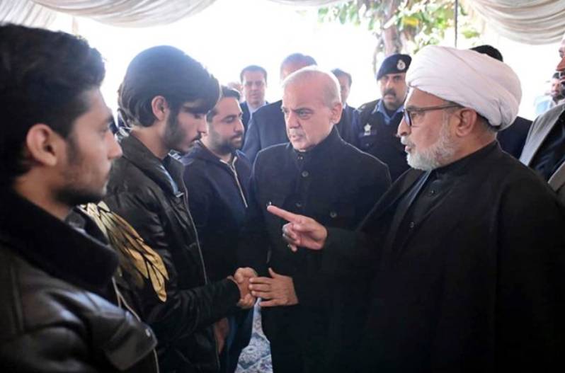 Compensation cheques handed over to 36 martyrs’ families of Imambargah attack