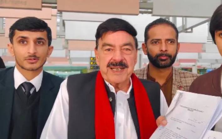 Travel for Umrah: LHC accepts Sh Rasheed's appeal for hearing