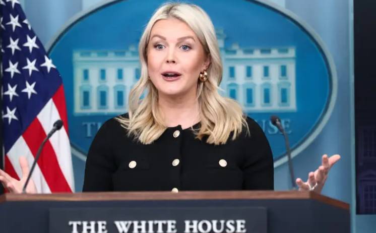 White House tells Iran to do deal as Trump hints at US strikes