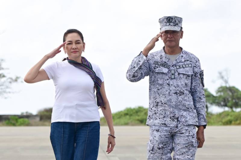 Philippine senator calls out China in visit to disputed island