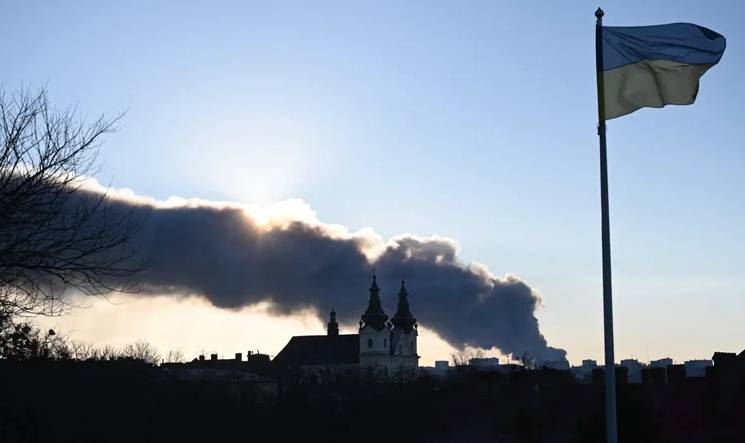 Ukraine explosions kill policewoman, wound 15 in 'terror' attack