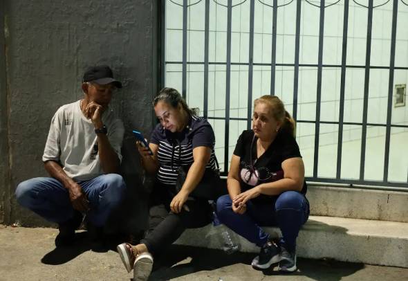 More than 200 political prisoners in Venezuela launch hunger strike