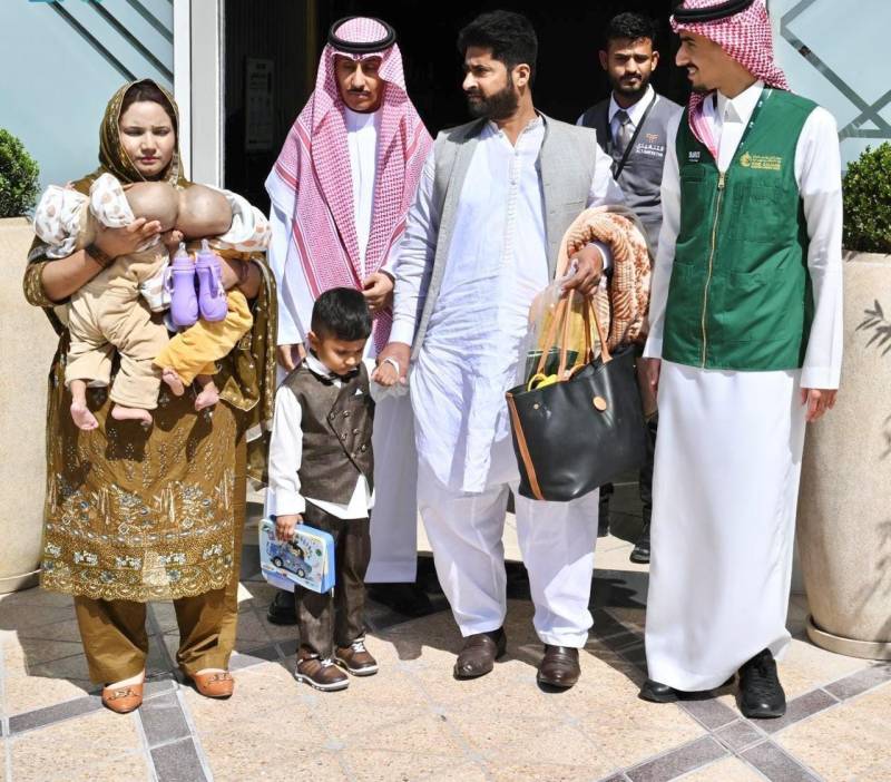 Pakistani conjoined twins arrive in Riyadh for evaluation under Saudi Twins Programme