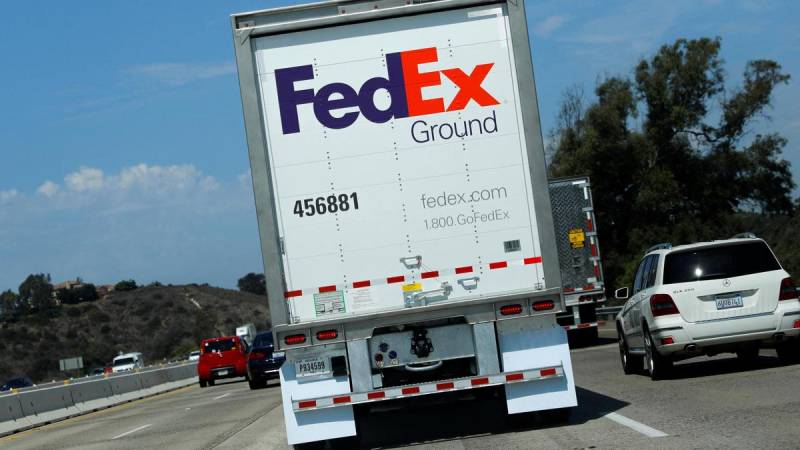 FedEx sues US government for tariff refunds