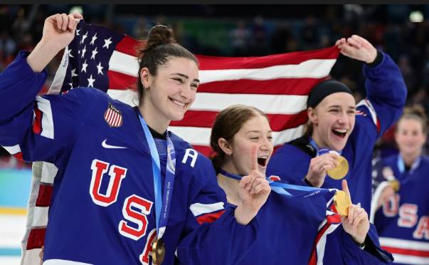 US women's ice hockey team declines to attend Trump address
