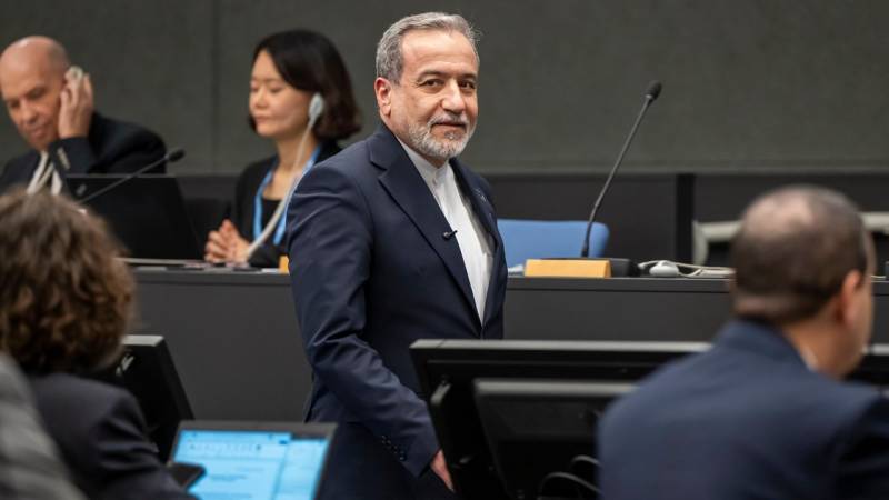 Iran negotiators head to Geneva for US talks, president strikes hopeful tone