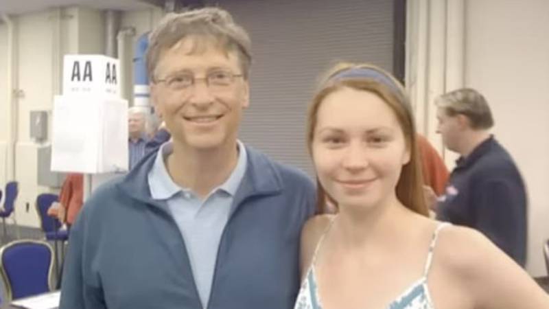 Bill Gates admits affairs with two Russian women 