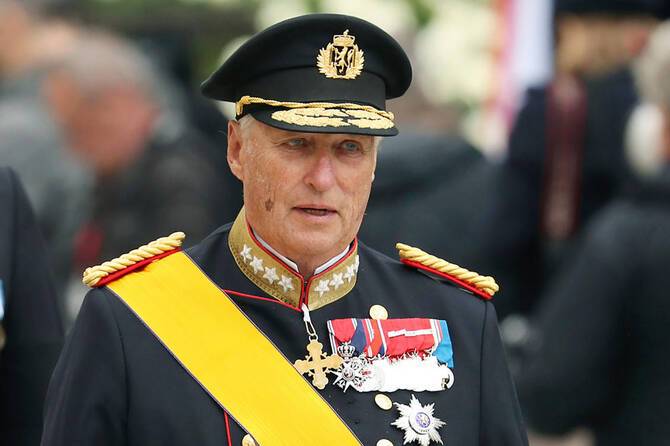 Norway's King Harald to stay in hospital to treat infection: doctor
