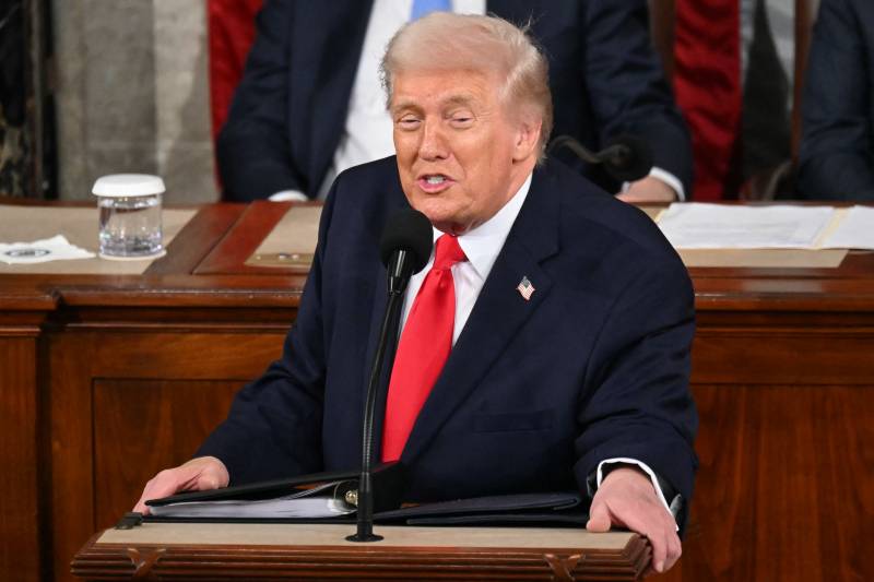 Trump says US prefers to solve Iran confrontation through diplomacy