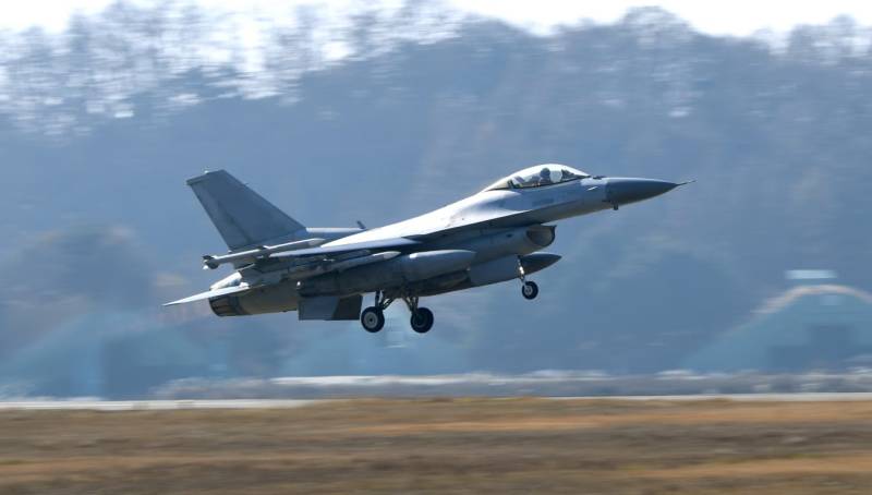 South Korean Air Force’s F-16 jet crashes