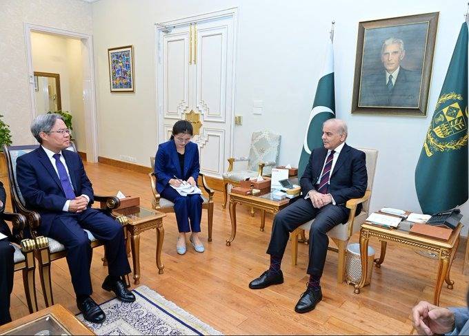 Chinese Ambassador reaffirms strategic partnership in meeting with PM Shehbaz 