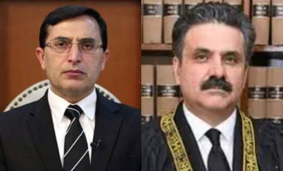 CJP asks PTI's Gohar to move high court over Imran Khan's health plea