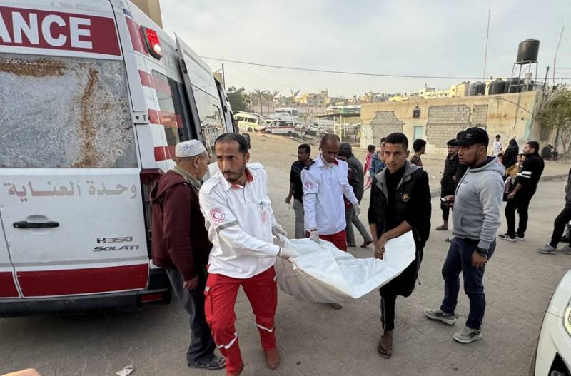 Gaza civil defence says Israeli strikes kill five