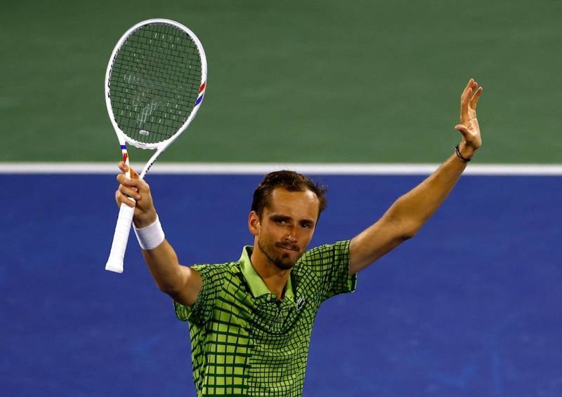 Medvedev wins Dubai title as Griekspoor withdraws