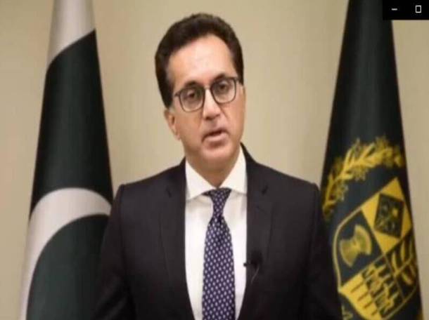 Pakistan’s envoy in Iran urges compatriots to take ‘extreme care’