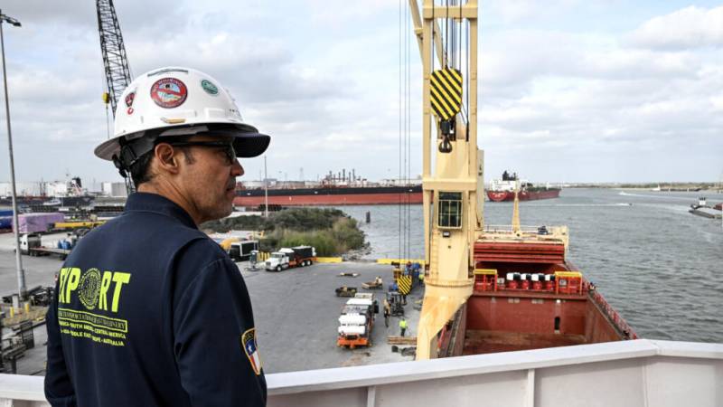 Texas port humming as Trump ramps up Venezuela oil