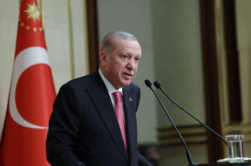 Erdogan calls for end to Iran war 'bloodbath'