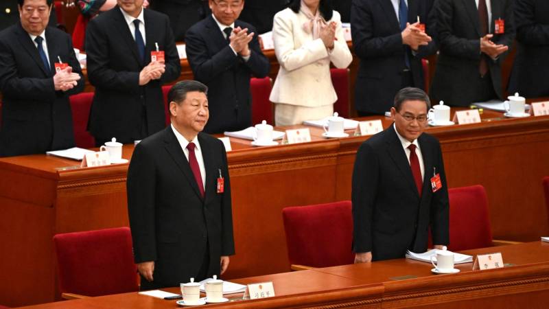 China's leaders gather for key strategy session as challenges grow