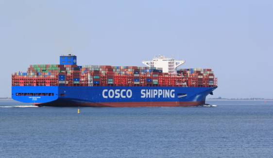 China's Cosco orders Gulf-bound ships to 'safe waters'