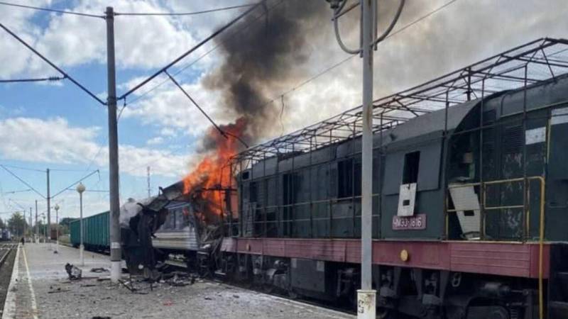 Russia strikes kill six, hit passenger train in Ukraine