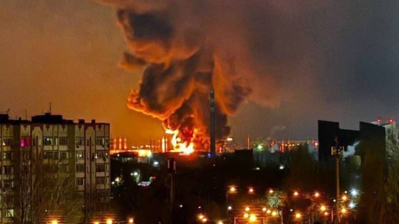 Ukraine hits key Russian oil terminal after US warning