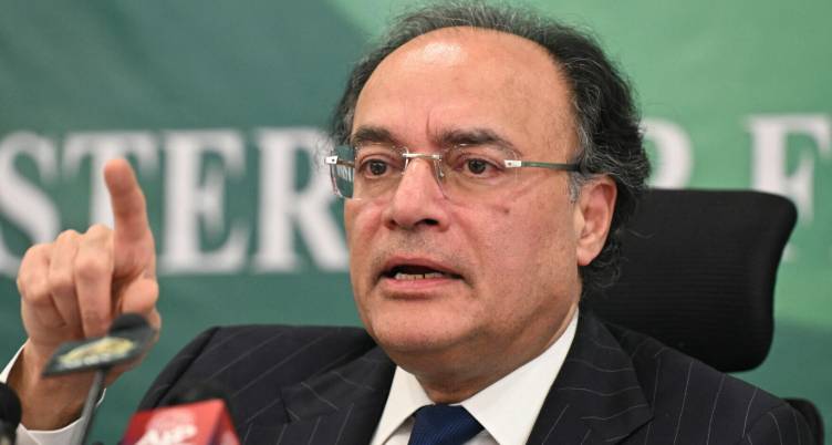 Aurangzeb says talks with IMF delegation are in progress