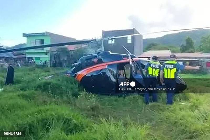 Helicopter crash kills two in Philippines