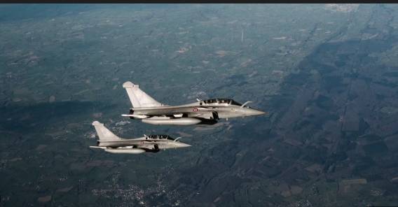 France deploys jets over UAE to protect its military bases