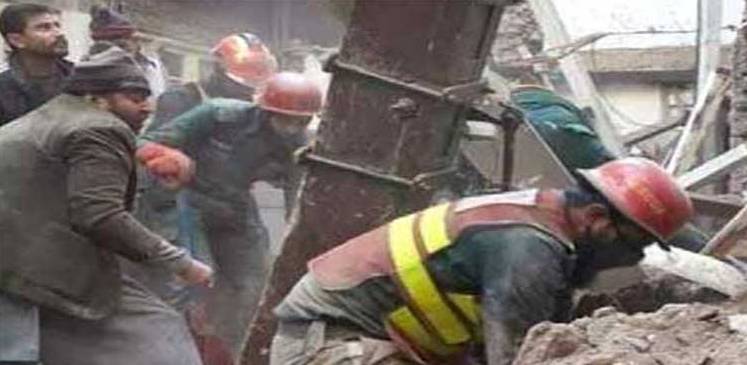 Four die as gas explosion bring down roof of house in Attock