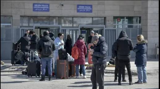 UN says 100,000 fled Tehran in first two days of war