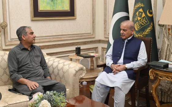 PM Shehbaz visits residence of Naqvi, discusses internal security situation