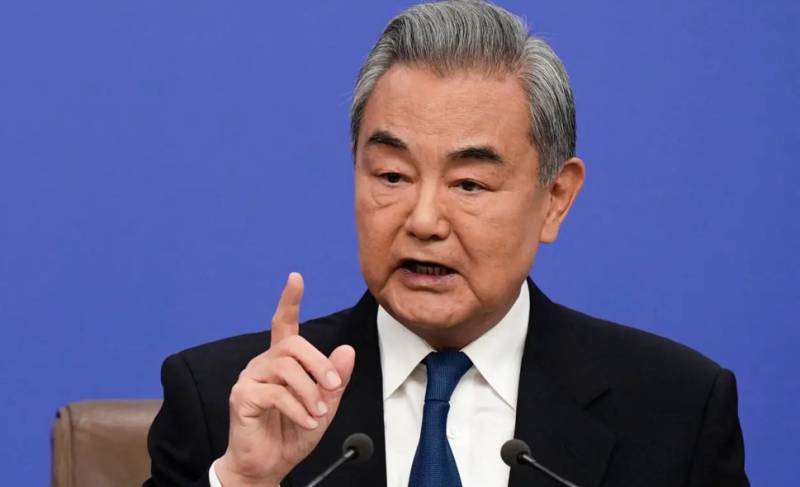 China FM blasts Middle East war, urges US to manage ties