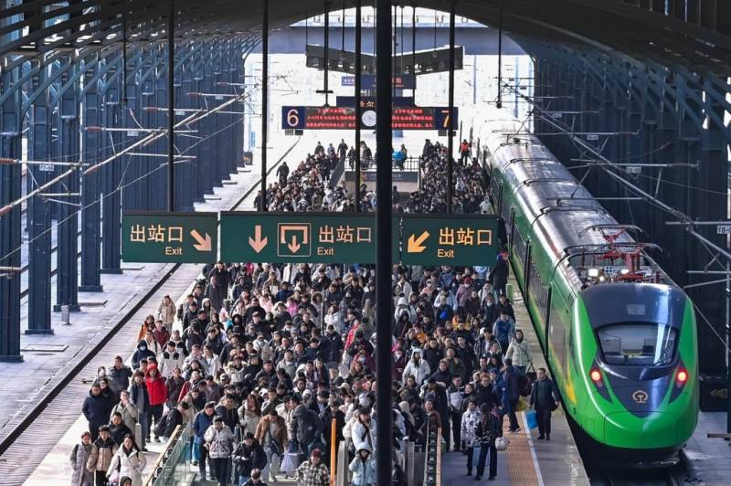 Chinese man reunites with father 24 years after getting lost at railway station