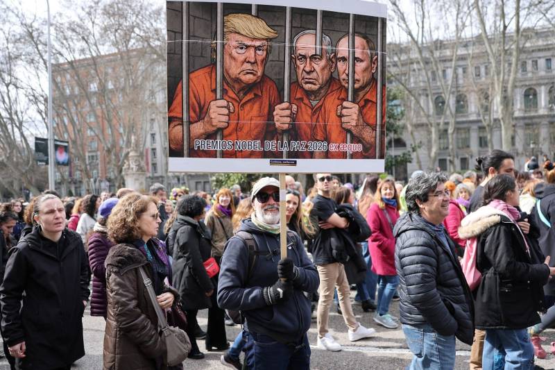 Thousands come out in Spain for women's rights, against Iran war