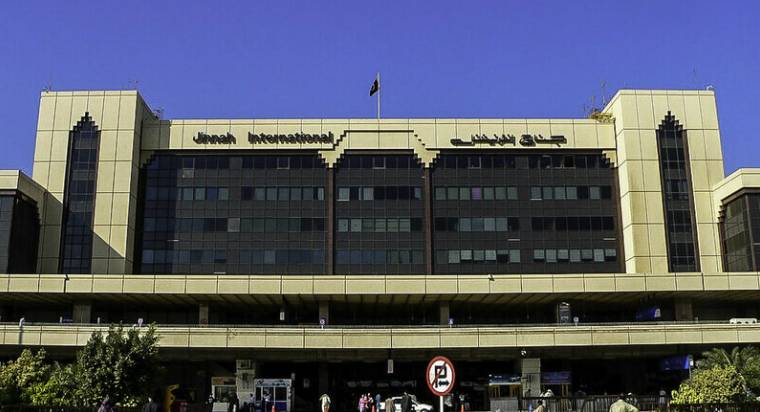 33 flights cancelled at Karachi, Lahore airports 