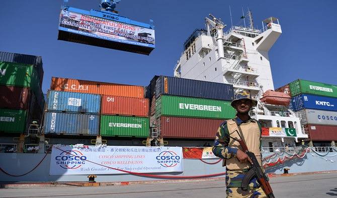 Govt waives demurrage on auctioned containers to ease congestion at Karachi Port