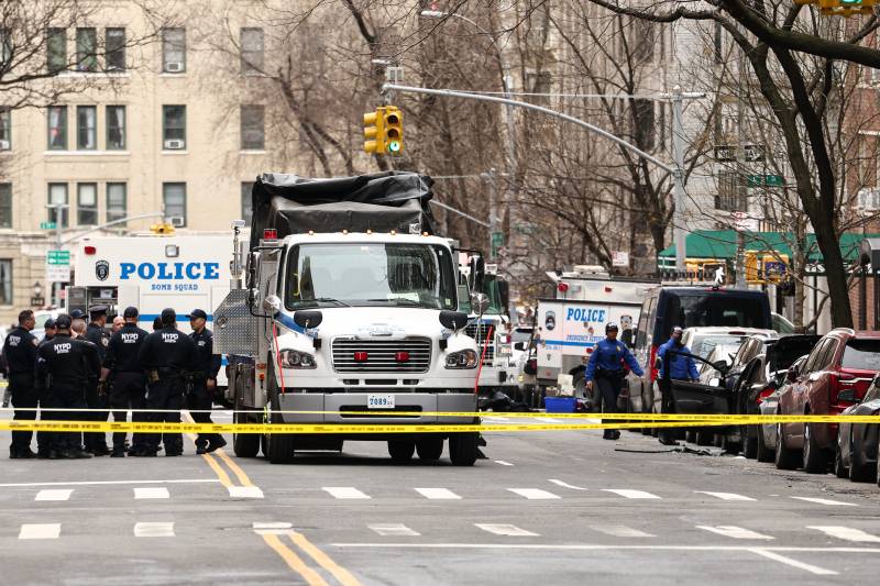 Pair charged with terrorist offences over NY explosives