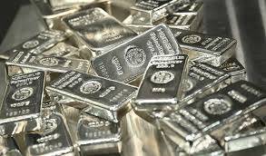 Attempt to smuggle 10 kgs of silver foiled in Karachi
