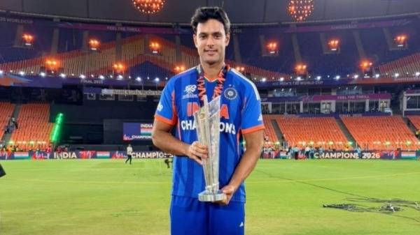 India T20 hero dons disguise for unexpected train home