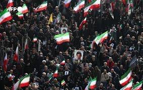 Iran warns ready for long war that would 'destroy' world economy