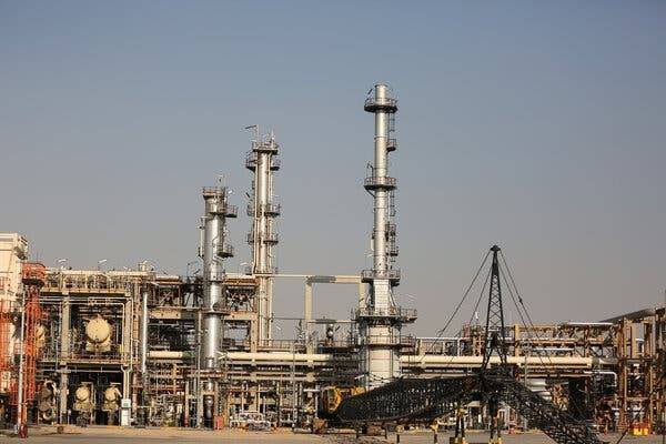 Oil jumps, stocks drop as Mideast war prolongs market volatility